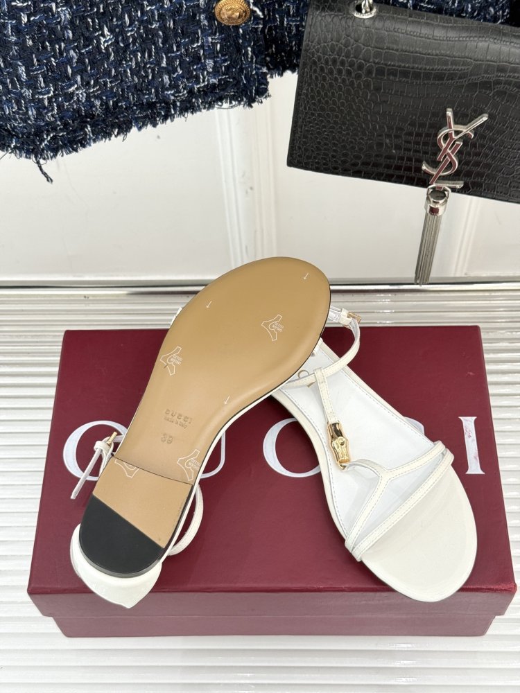 Босоножки фото 9