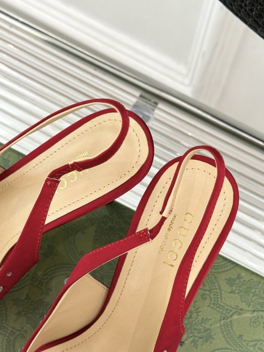 Босоножки фото 8