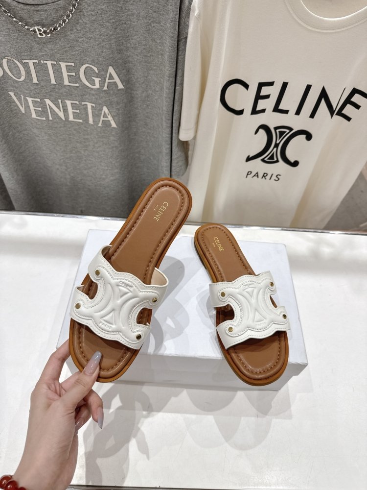 Шлепанцы женские фото 4