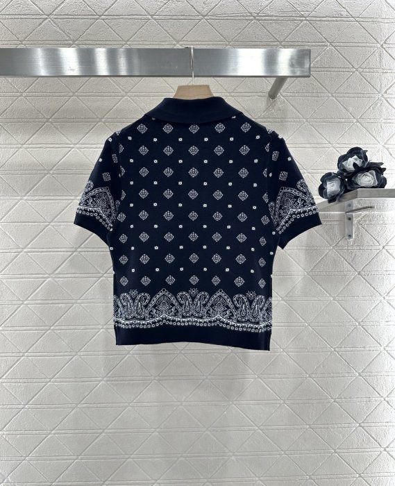 Футболка жіноча фото 2