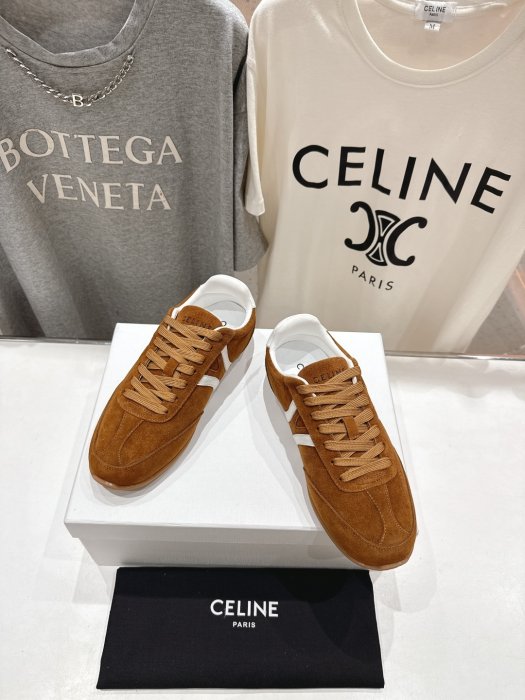 Кросівки фото 2