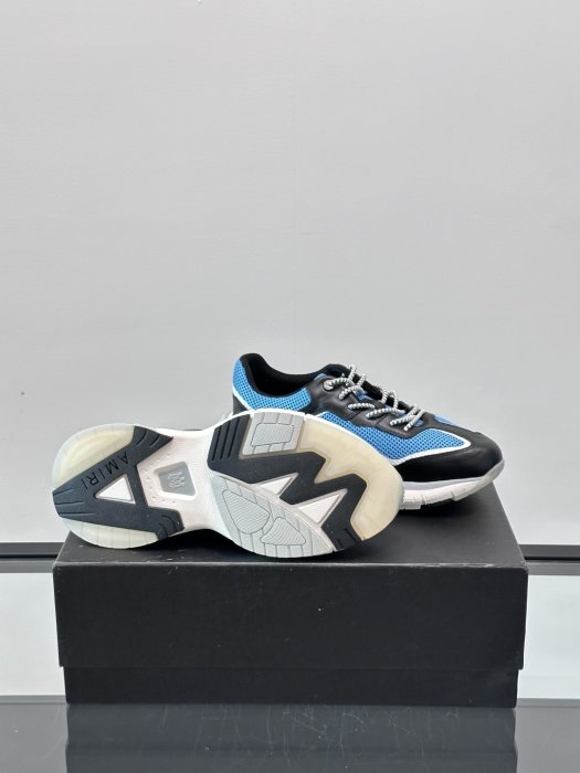 Кросівки чоловічі фото 9