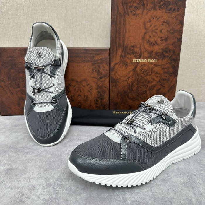 Кросівки фото 3