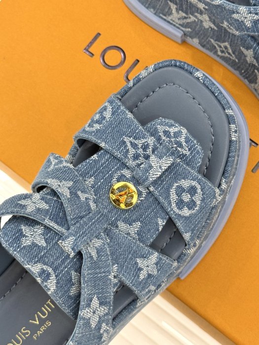 Сандалии женские фото 7