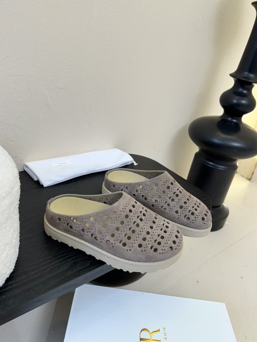 Шльопанці жіночі фото 2