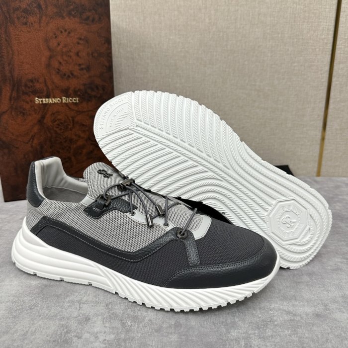 Кросівки фото 8