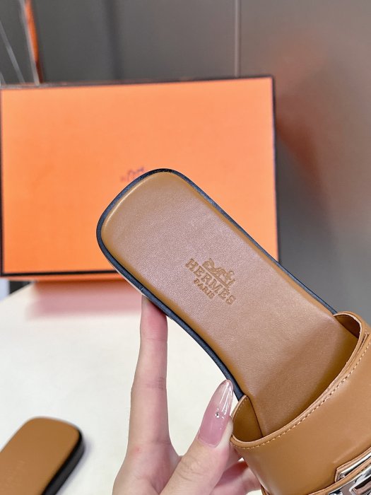 Шльопанці фото 8