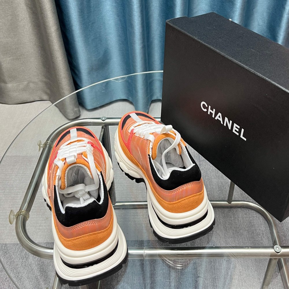 Кроссовки женские фото 4