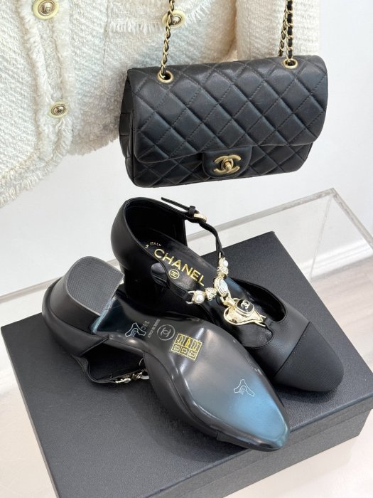 Босоножки фото 9