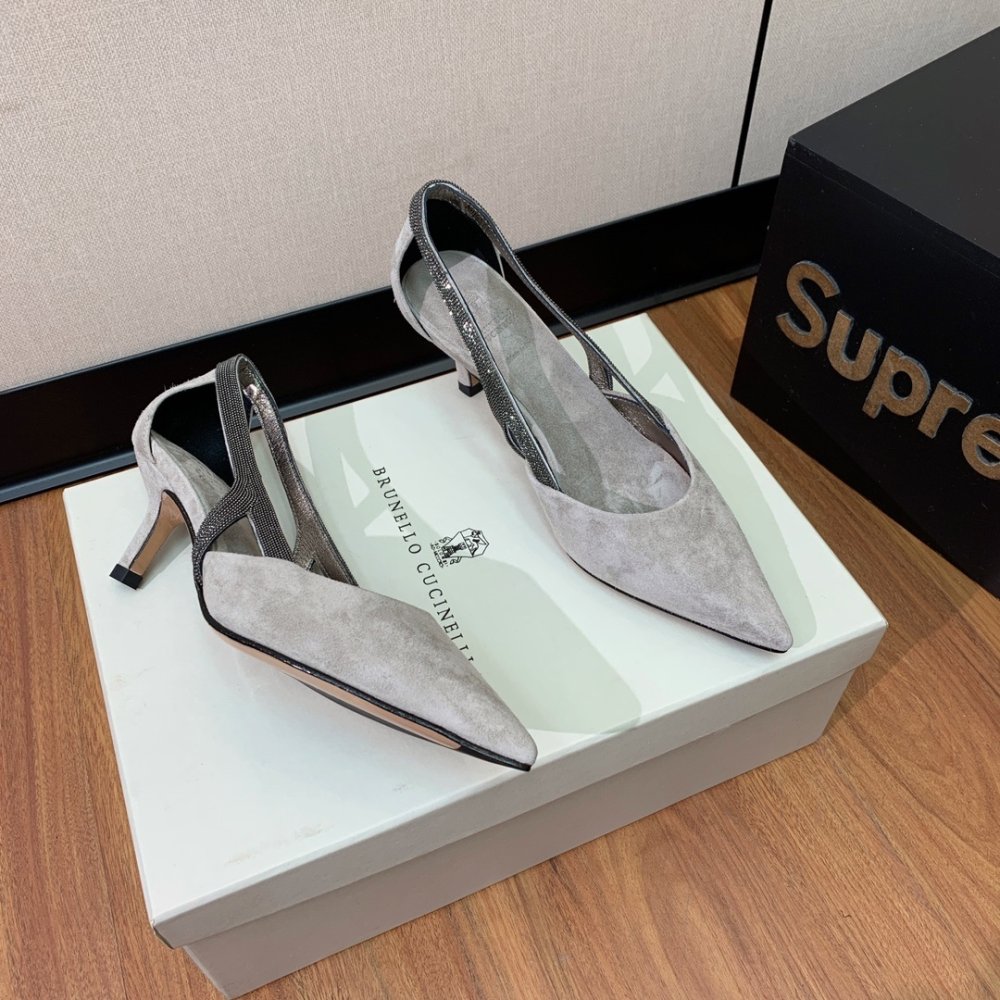 Босоножки фото 3