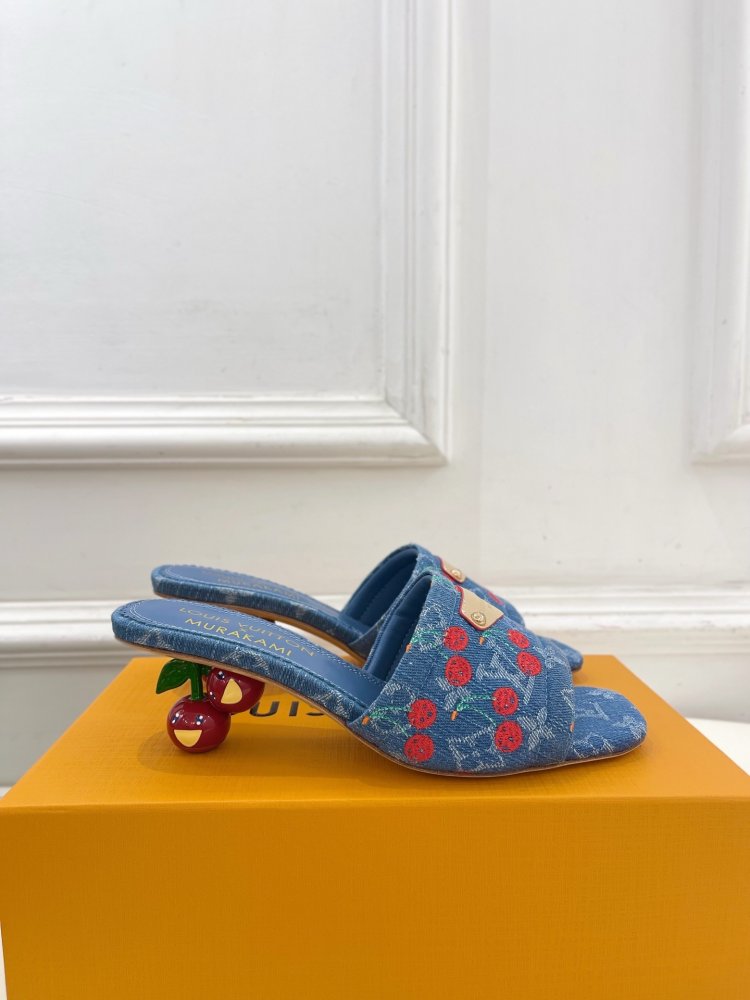 Босоножки фото 2