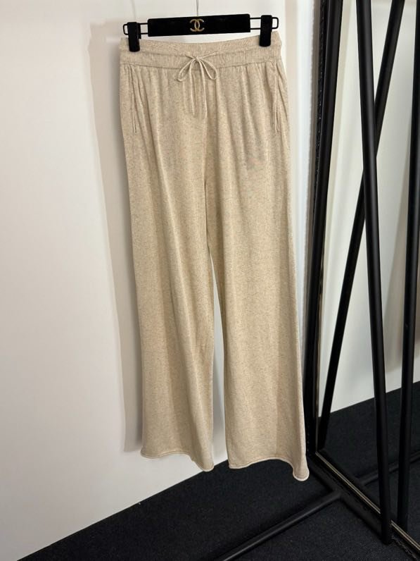 Костюм женский фото 3