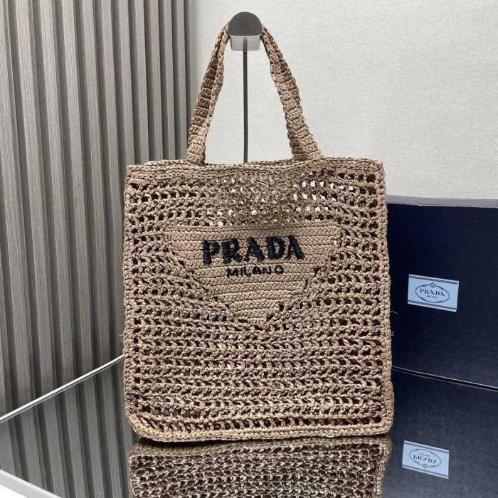 A bag wicker of рафии 36 cm