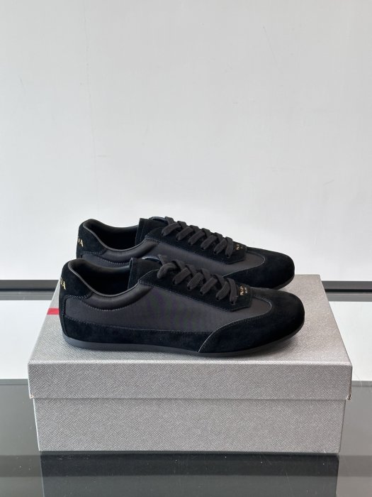 Кроссовки мужские