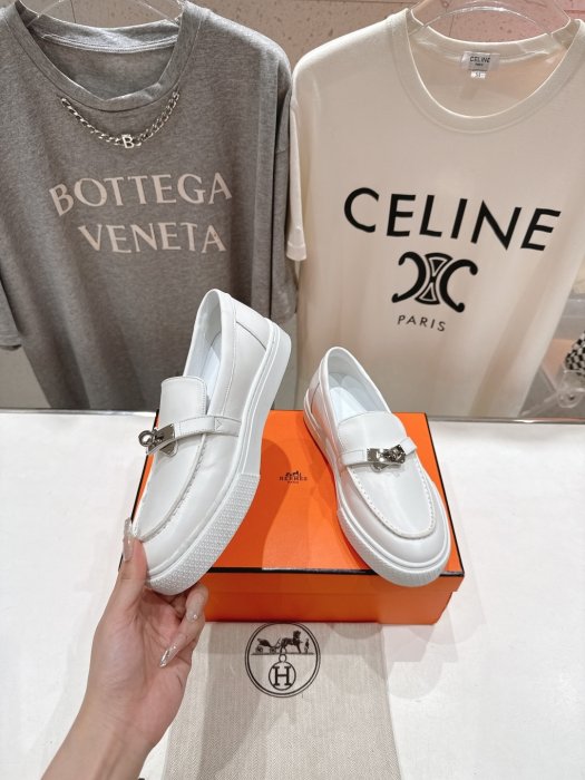 Лоферы женские фото 4