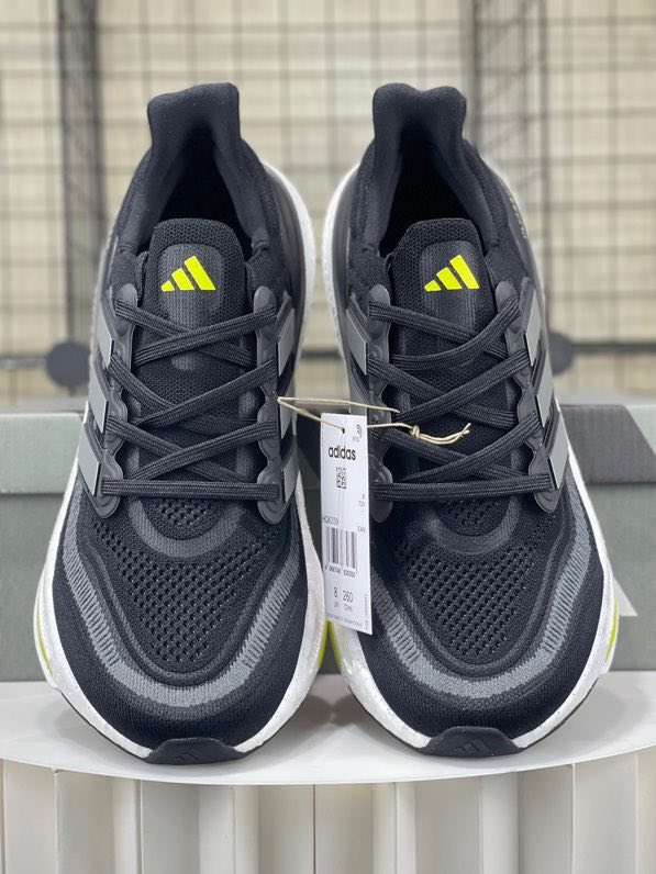 Sneakers Ultra Boost Light Core Black HQ6339 фото 3