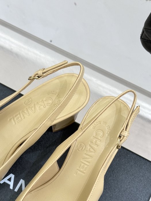 Босоножки фото 8