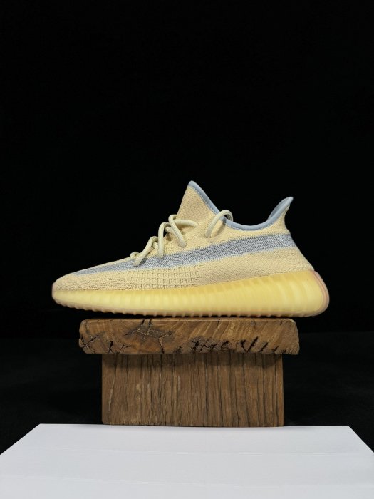 Кросівки Yeezy 350V2