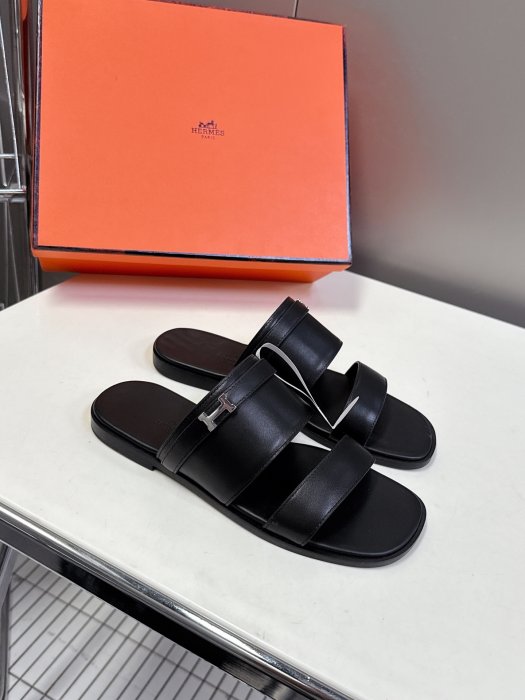 Шлепанцы фото 3