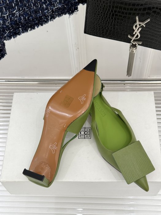 Босоножки фото 9