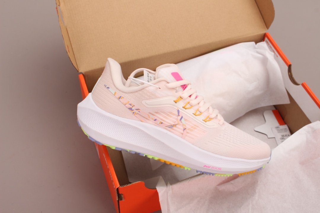 Кросівки Air Zoom Pegasus 39 Premium Light Soft Pink DO9483-600 фото 9