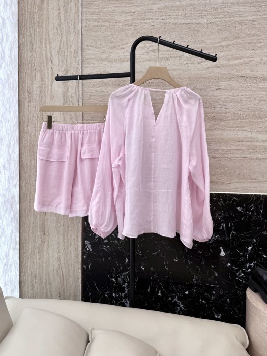 Костюм женский фото 2