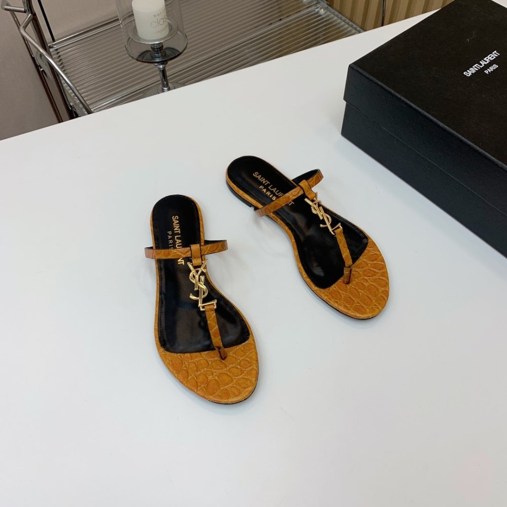 Шльопанці жіночі фото 4