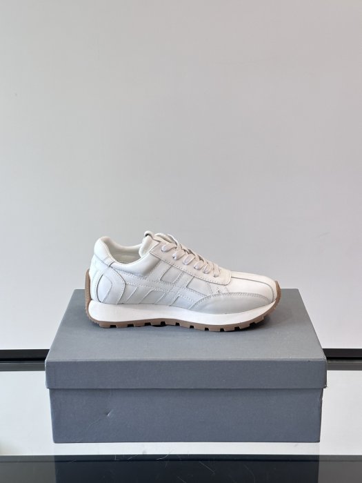 Sneakers фото 6