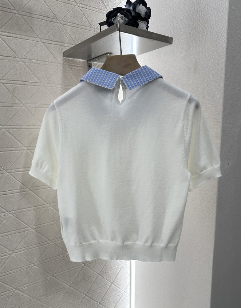 T-shirt women's фото 2