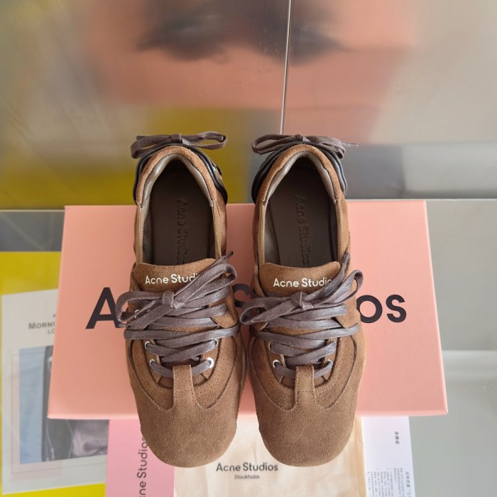 Кросівки фото 7