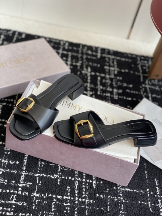 Босоножки фото 3