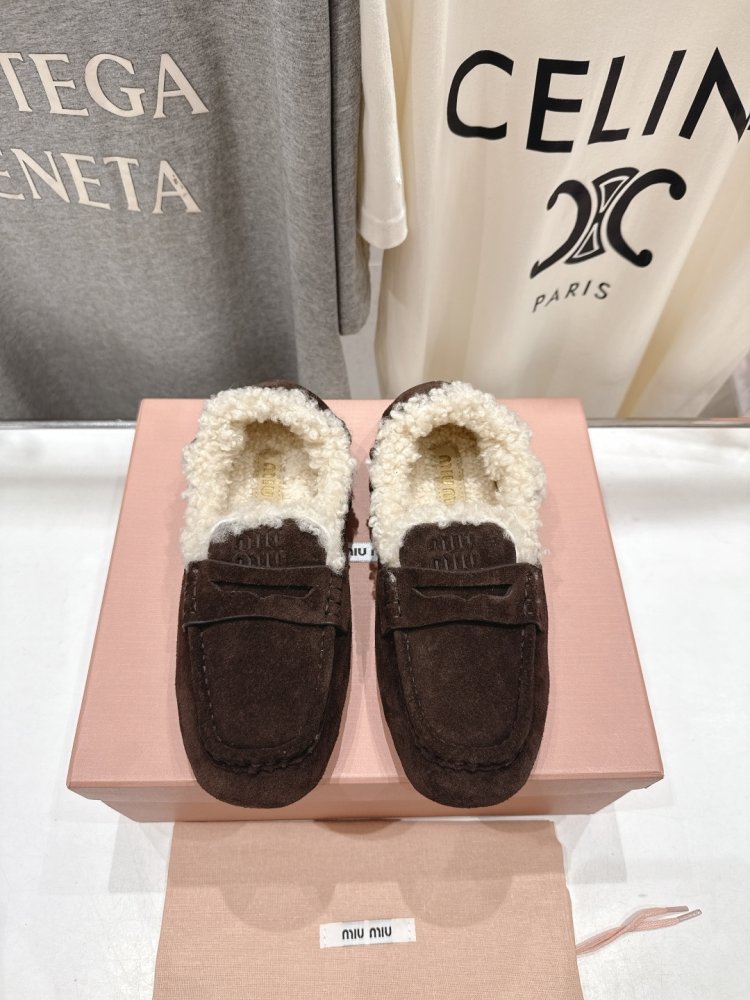 Лоферы женские на меху