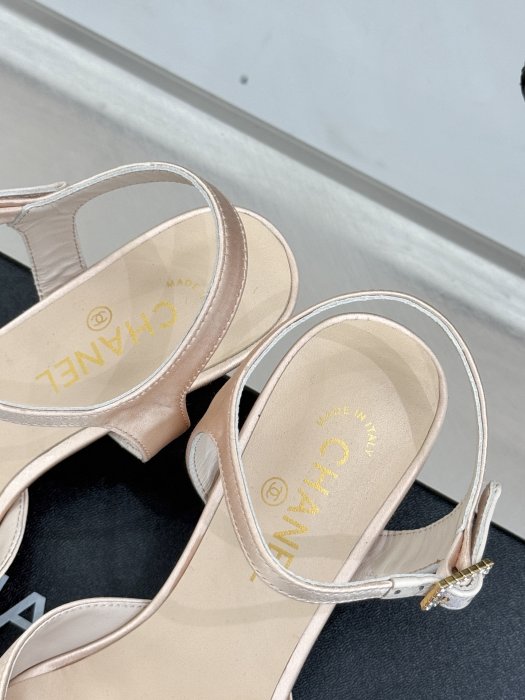 Босоножки фото 8