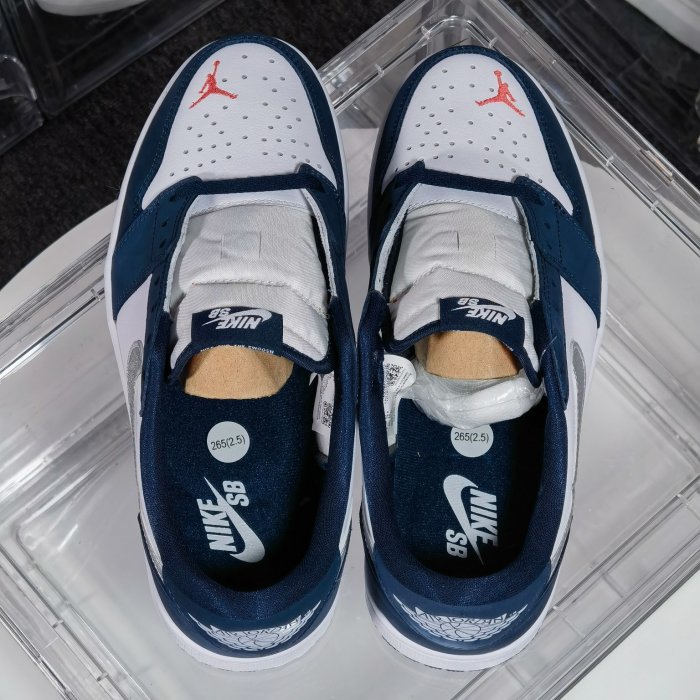Sneakers SB x Air Jordan 1 Low AJ1 фото 8