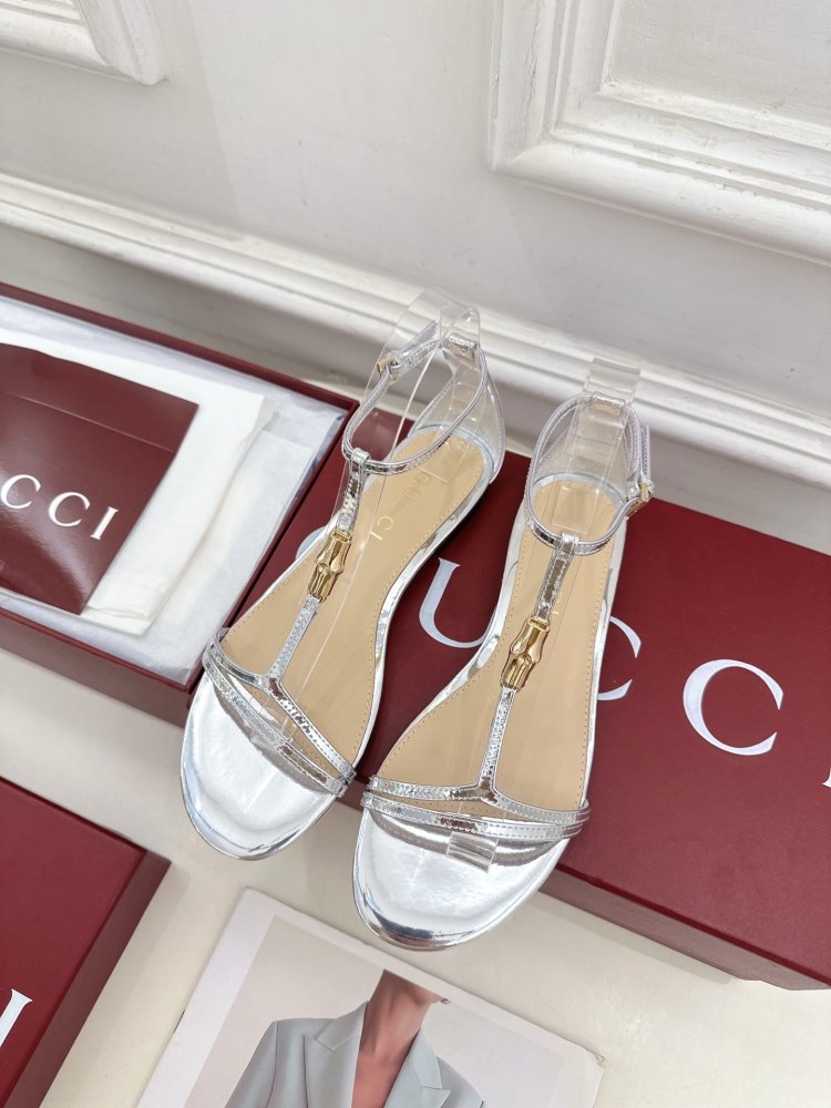 Босоніжки фото 5