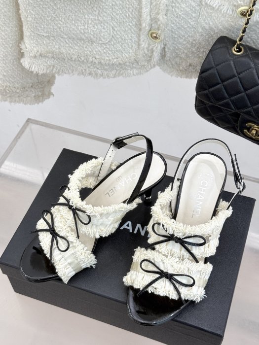 Босоножки фото 2