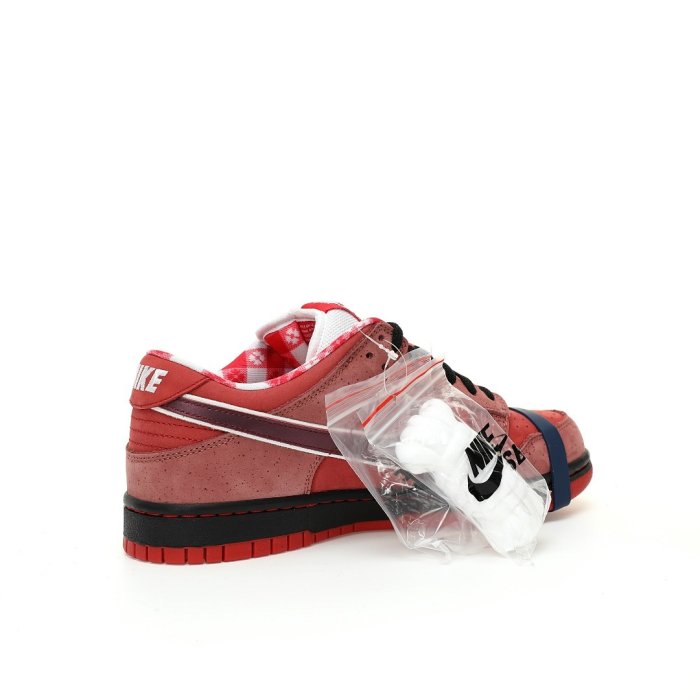 Sneakers ConcePts x Nike SB Dunk Low Red Lobster фото 3
