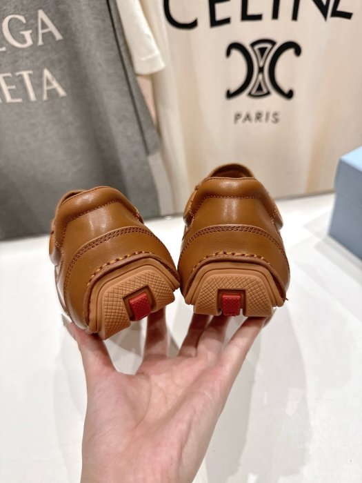 Кроссовки фото 8