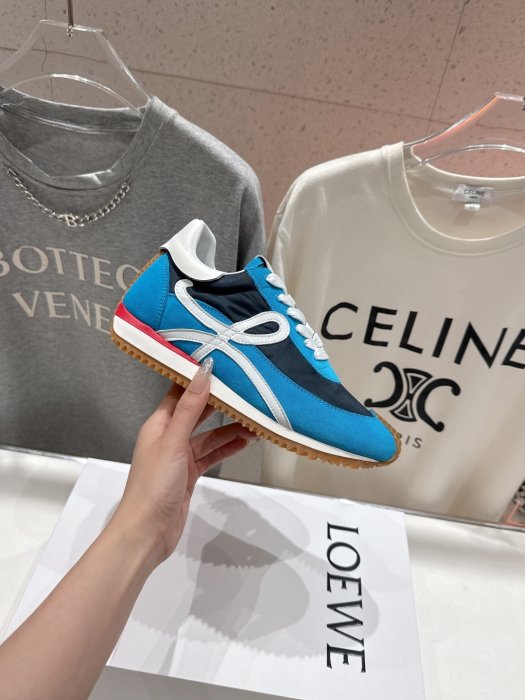 Кроссовки фото 5