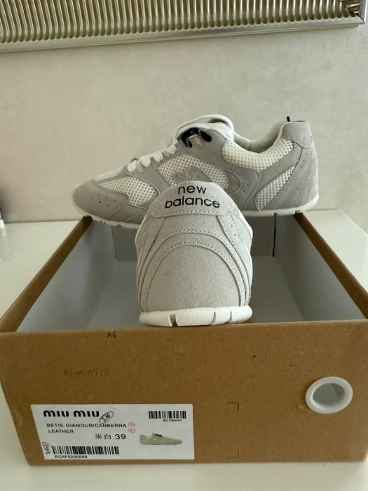 Miu Miu x New Balance Кроссовки женские - размер 39 фото 2