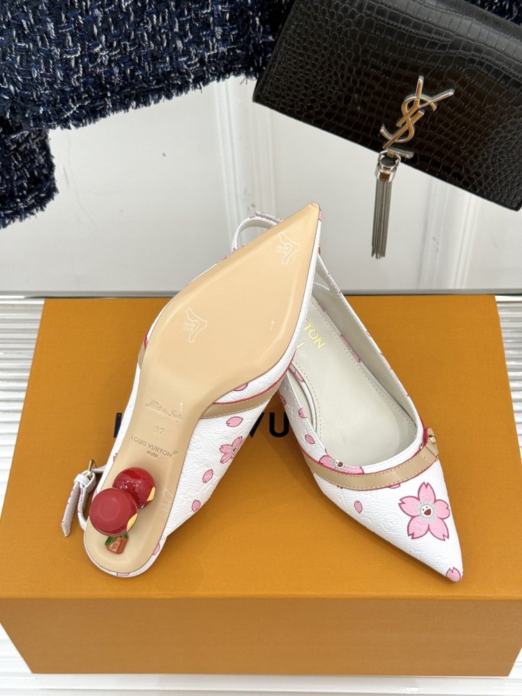 Босоножки фото 9