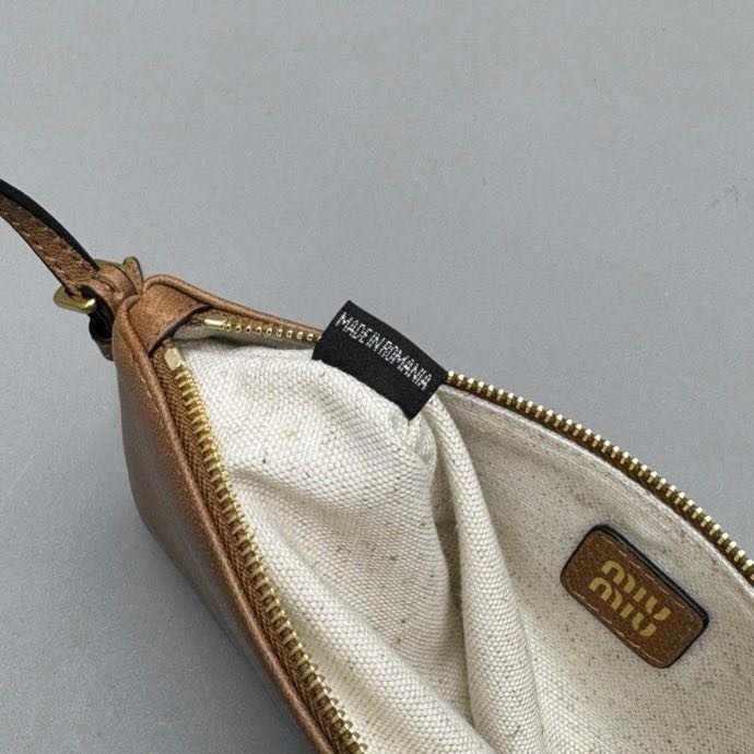 A bag leather women's 20 cm фото 9
