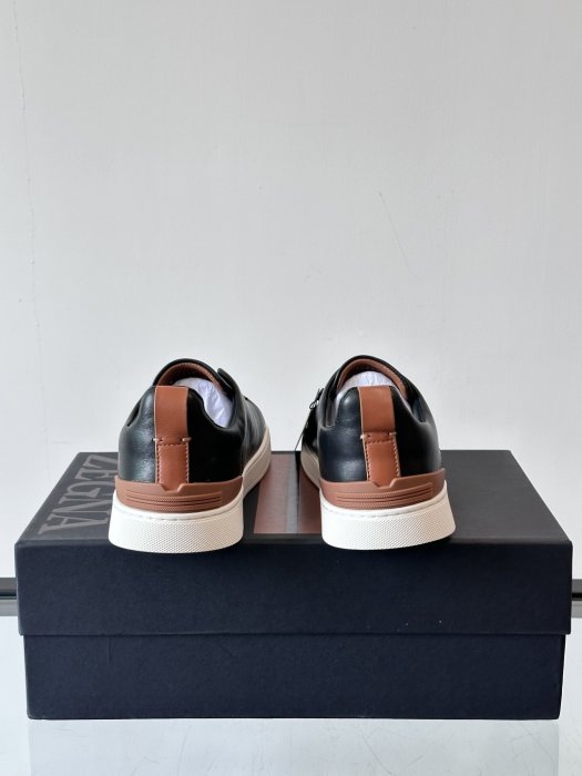 Кросівки чоловічі фото 8