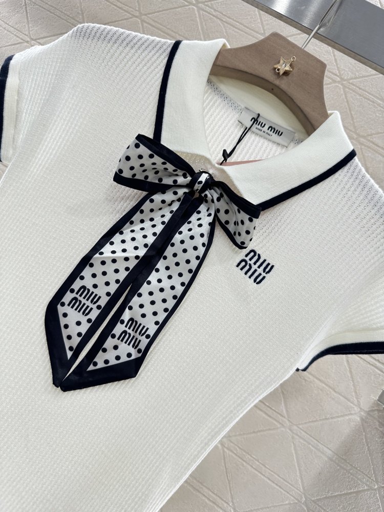 Футболка жіноча фото 8