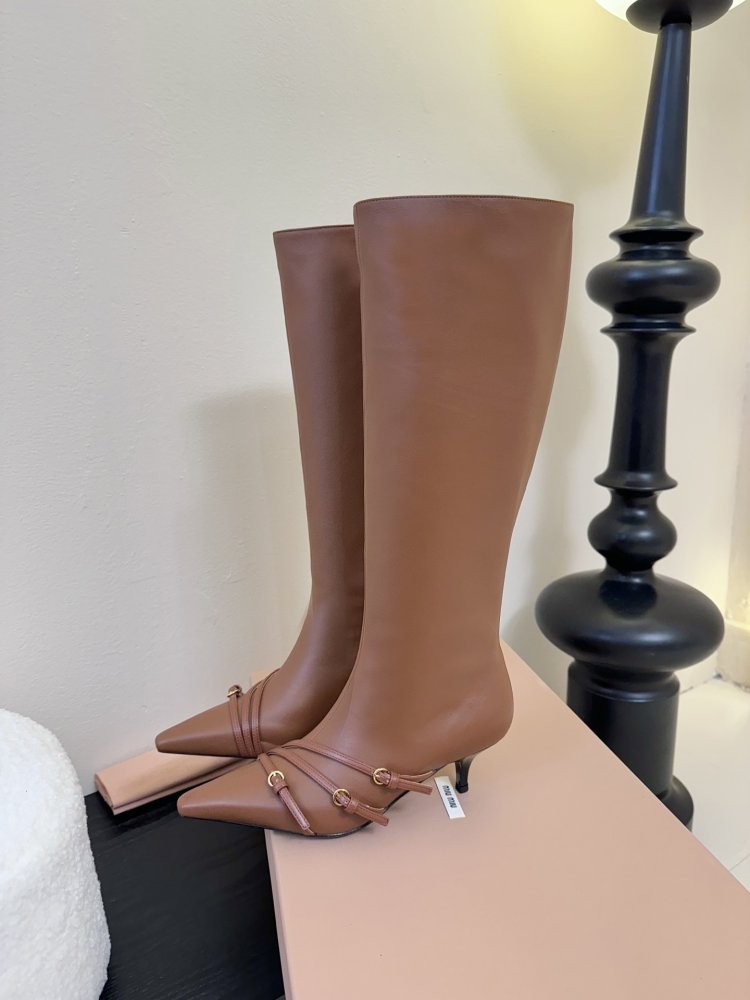 Сапоги женские фото 4