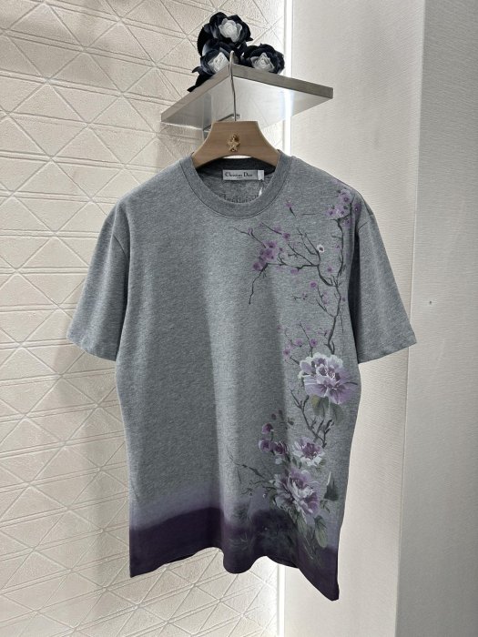 Футболка женская