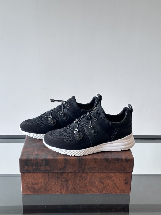 Кросівки фото 3