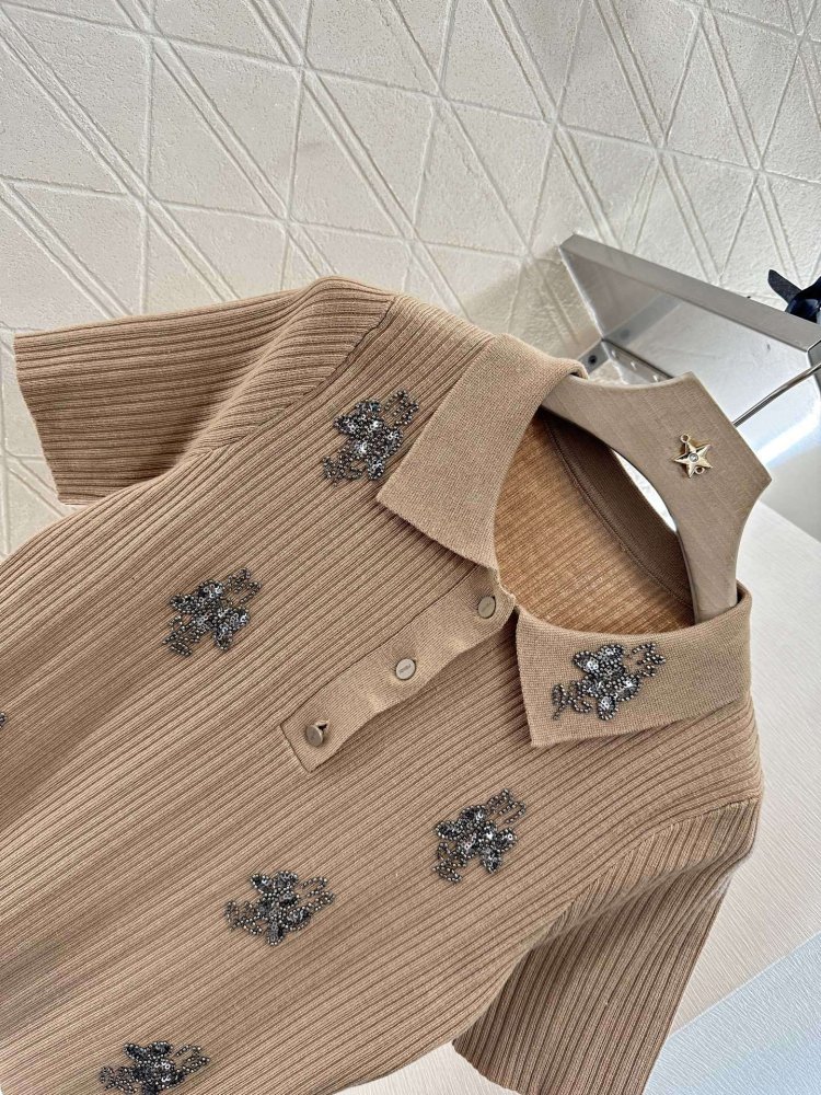 T-shirt women's фото 3