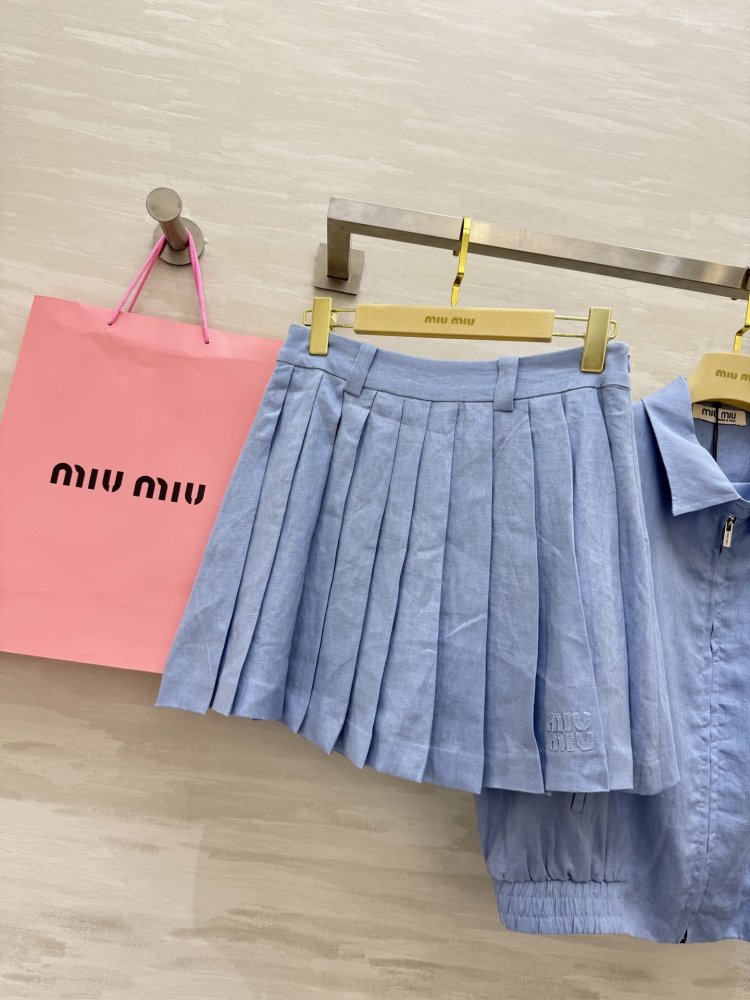 Костюм жіночий фото 7