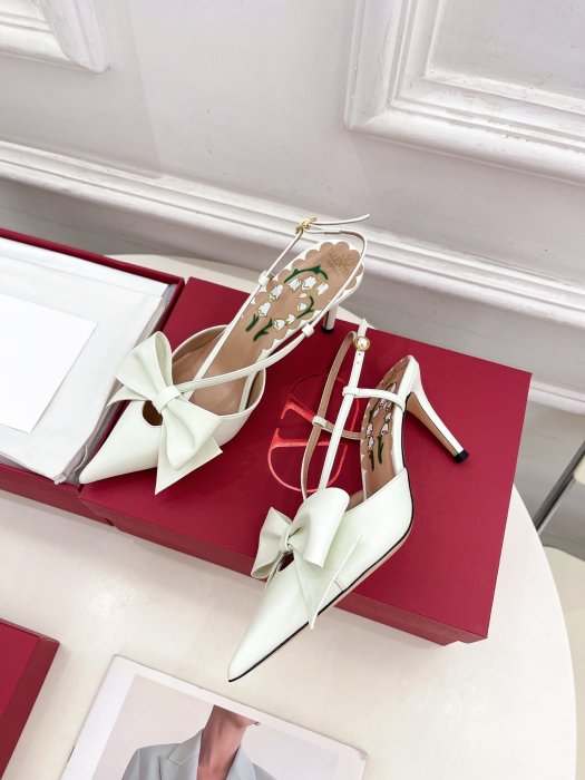 Босоножки фото 3